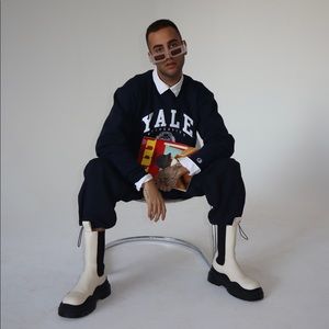 Meet your Posher, Vito